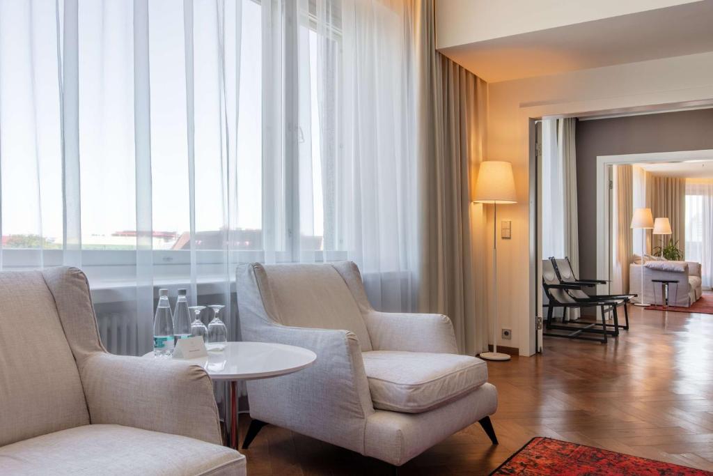 Posezení v ubytování Palace Hotel Tallinn, a member of Radisson Individuals