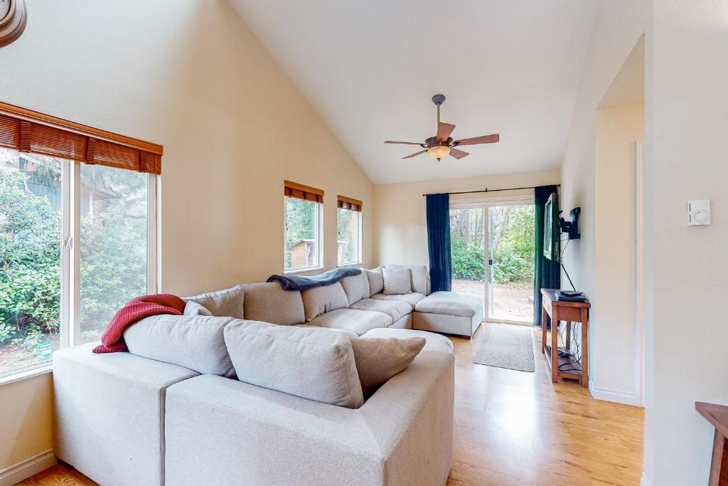 Cabin at the Beach, Rockaway Beach Updated 2023 Prices