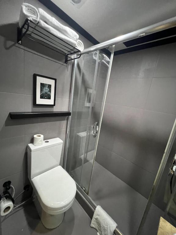 All Seasons Hotel - 