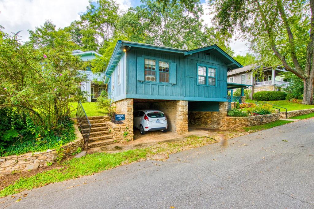 The Dollhouse, Lake Junaluska (aktualisierte Preise für 2024)
