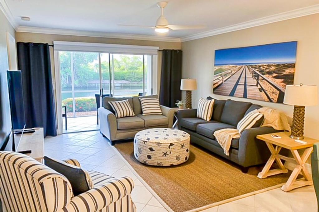 Wiggins Bay Sunny Retreat, Naples (updated prices 2024)