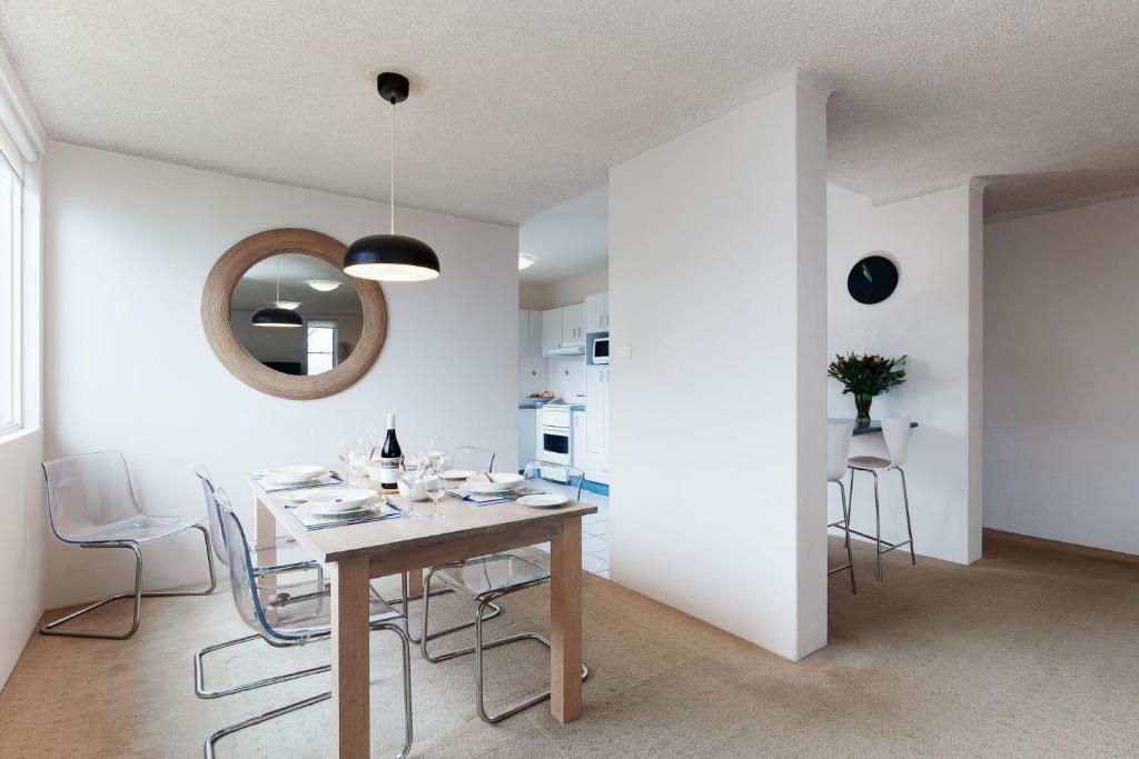 Fotografie z fotogalerie ubytování Columbia, 3 12 Columbia Close - large unit with fantastic water views and wifi v destinaci Nelson Bay