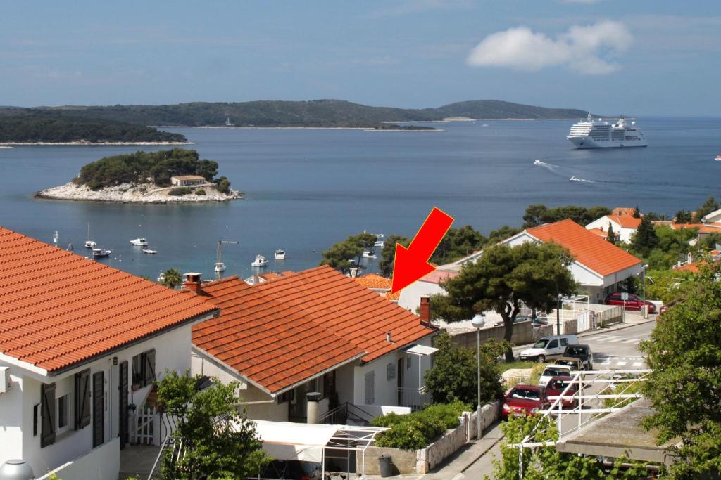 Fotografia z galérie ubytovania Apartments with a parking space Hvar - 8769 v destinácii Hvar