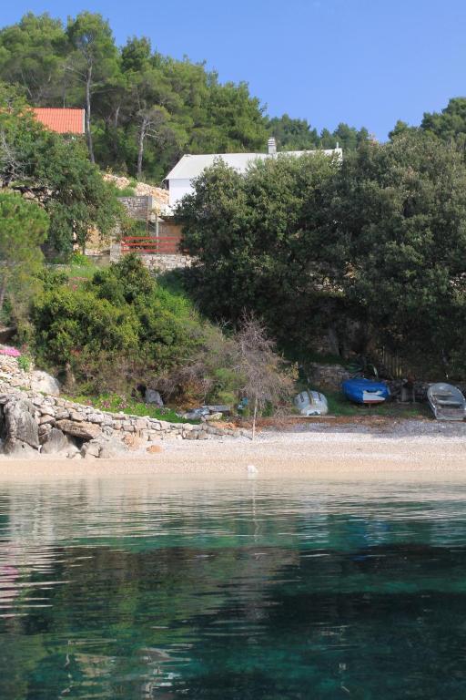 Fotografia z galérie ubytovania Seaside secluded apartments Cove Rapak, Hvar - 8767 v destinácii Gdinj
