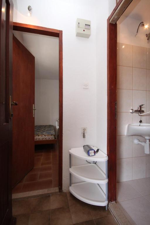 Fotografia z galérie ubytovania Seaside secluded apartments Cove Rapak, Hvar - 8767 v destinácii Gdinj