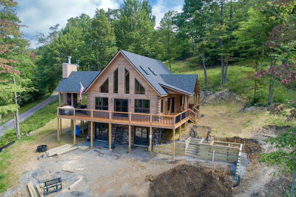 Sunset Bluff, McHenry (updated prices 2024)