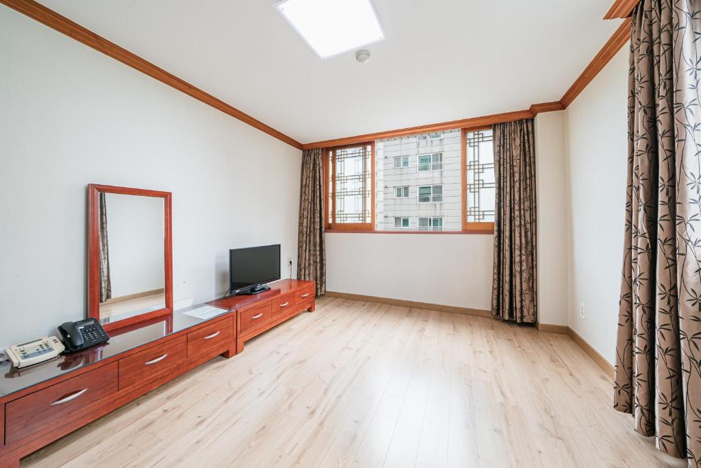 Samhaein Tourist Hotel - 韩国风格的Ondol Room