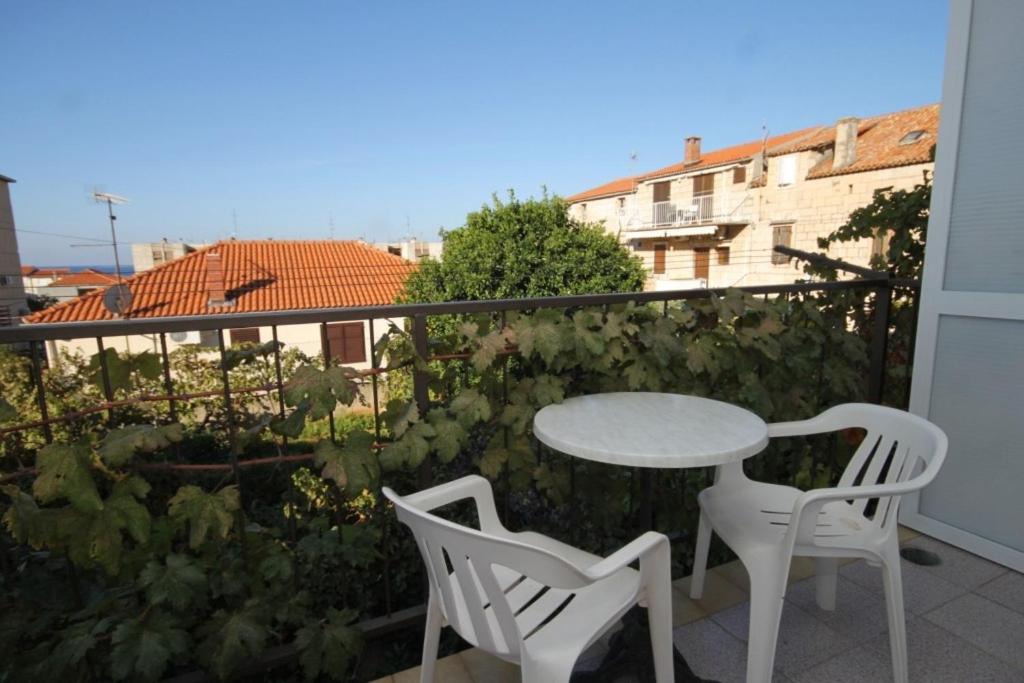 Fotografie z fotogalerie ubytování Apartments with a parking space Komiza, Vis - 8866 v destinaci Komiža