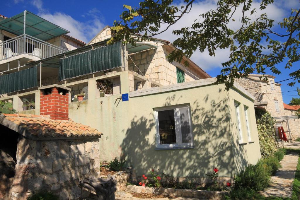 Fotografie z fotogalerie ubytování Apartments by the sea Brgujac, Vis - 8899 v destinaci Vis