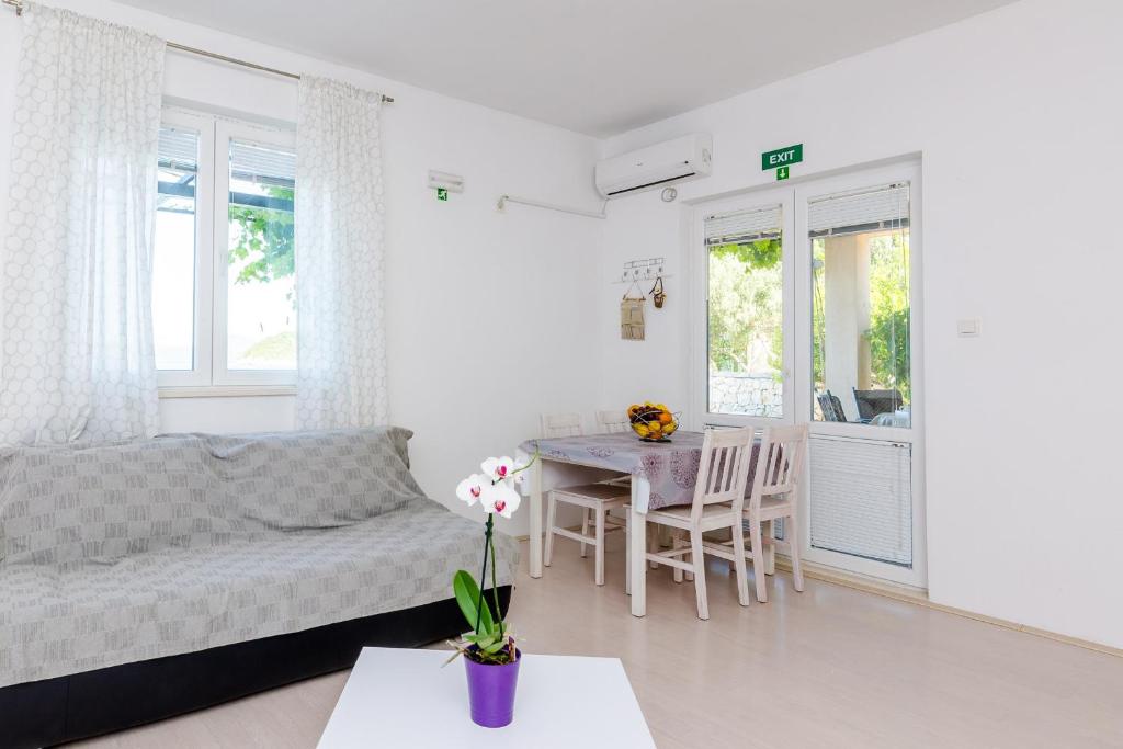 Posedenie v ubytovaní Apartments by the sea Sladjenovici, Dubrovnik - 9012
