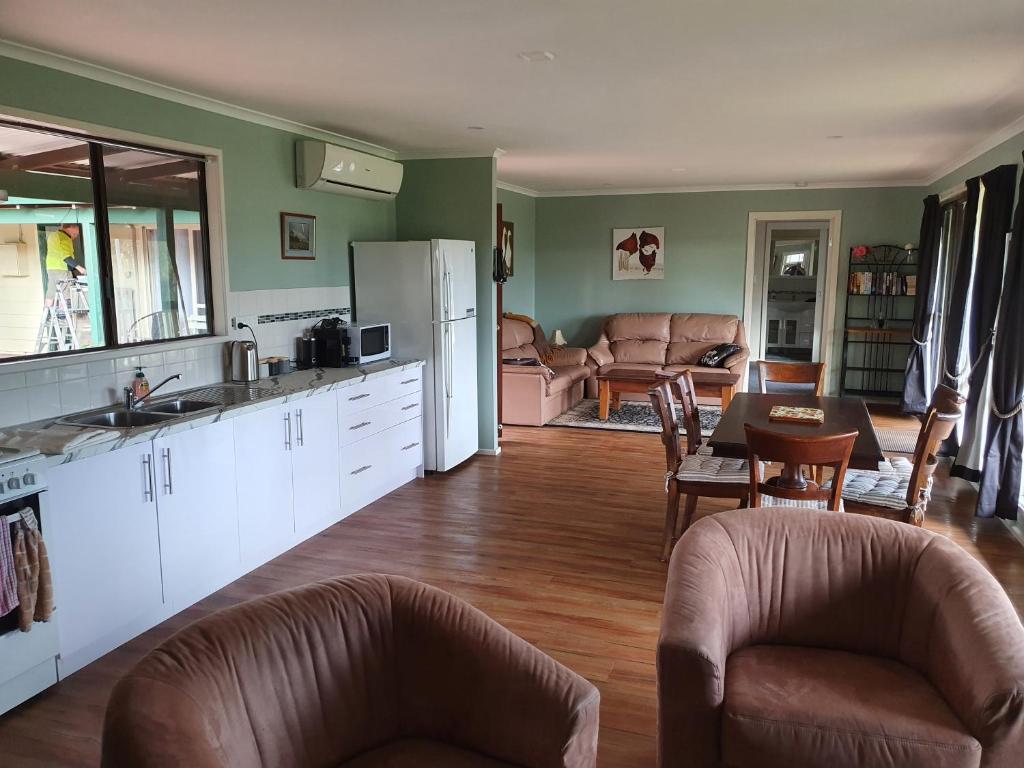 Kuchyň nebo kuchyňský kout v ubytování Pecan Hill BNB