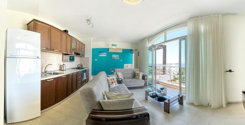 Curated visual reference: Picture Idea: Joya Cyprus Melda Penthouse Apartment Ayios Amvrosios Updated Prices