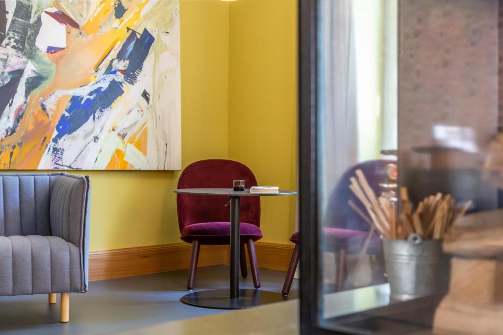Posezení v ubytování Alma Hotel