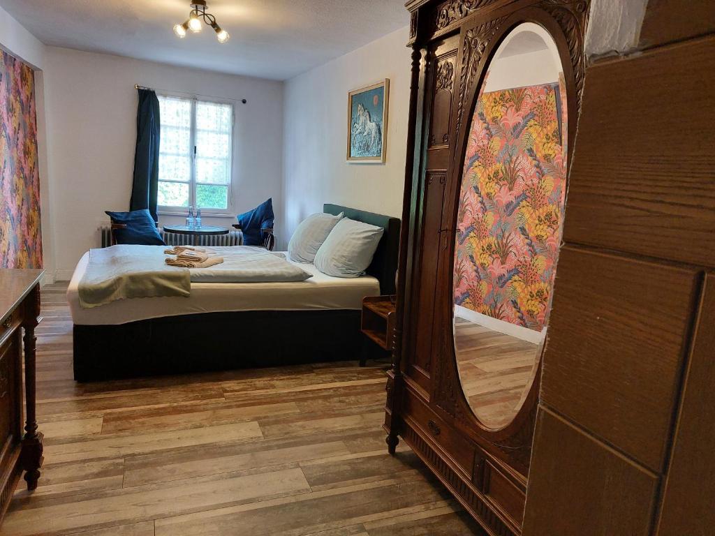 Postel nebo postele na pokoji v ubytování ReSt Inn Monschau