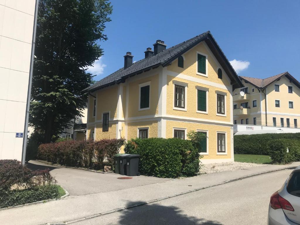 Budova, v ktorej sa vila nachádza