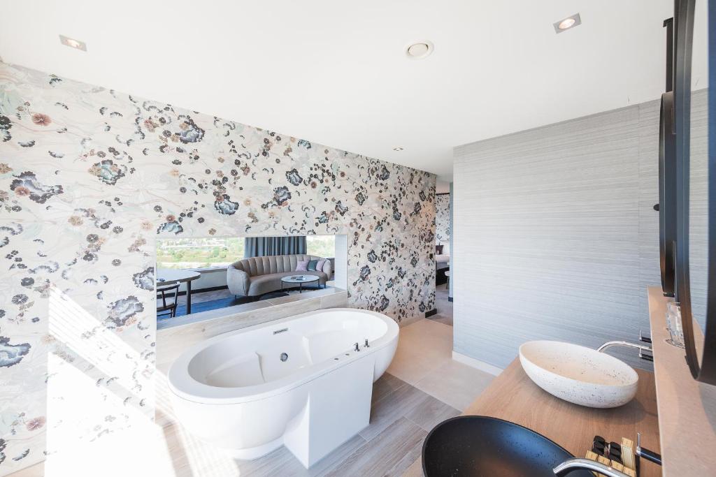 Van der Valk Hotel Düsseldorf - Resim 35