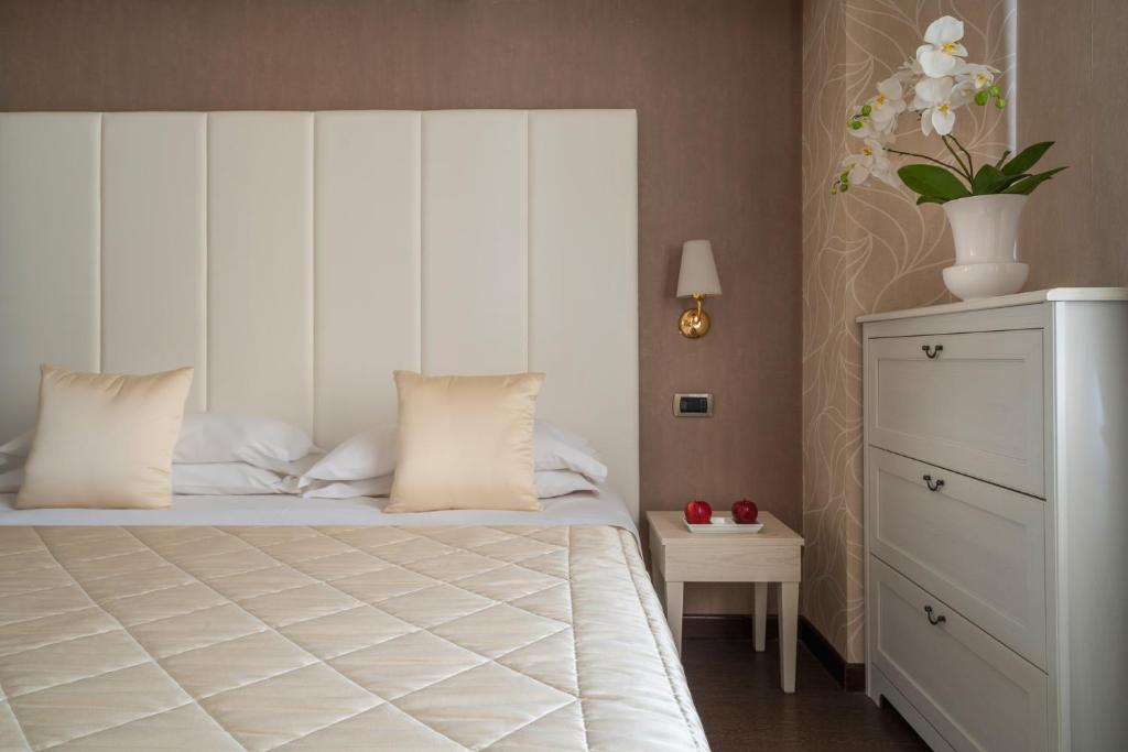 Hotel Re Enzo - Resim 18