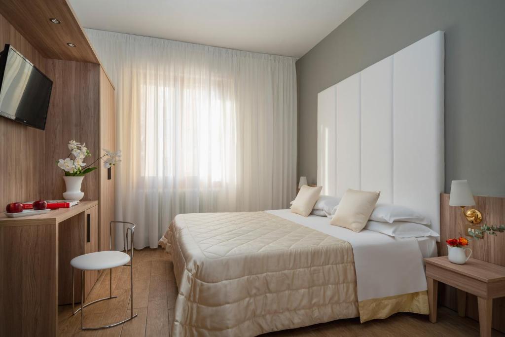 Hotel Re Enzo - Resim 38