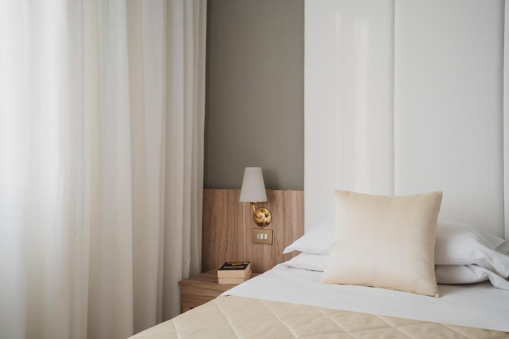 Hotel Re Enzo - Resim 39