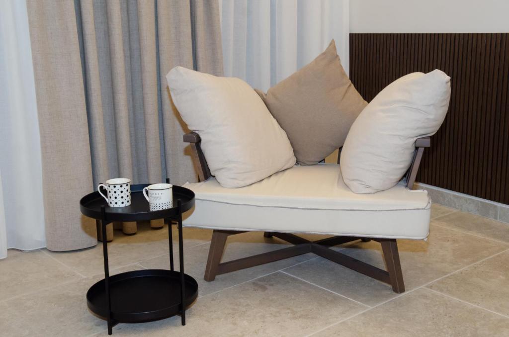 Posedenie v ubytovaní Leone suites
