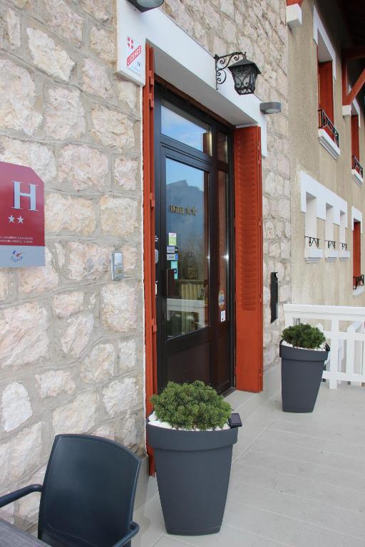 Fotografie z fotogalerie ubytování Hôtel Spa & Restaurant Ô Pervenches v destinaci Chambéry