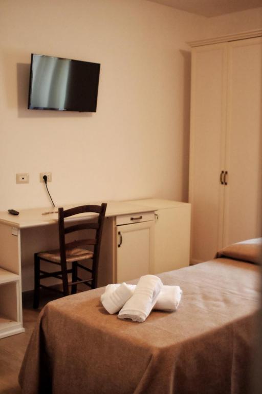 Agriturismo ALBACHIARA - Driepersoonskamer Met Eigen Badkamer