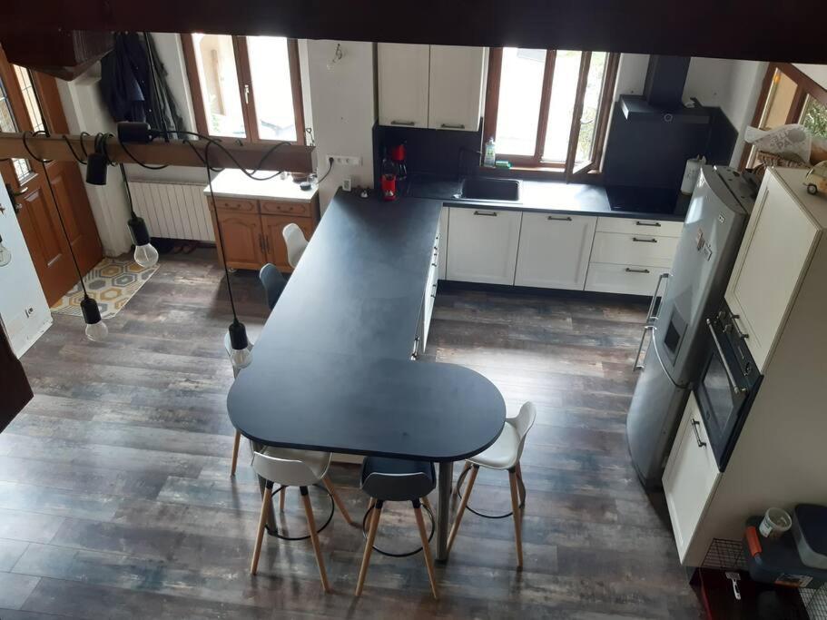 Kuchnia lub aneks kuchenny w obiekcie Gîte de la P'tite Rainette