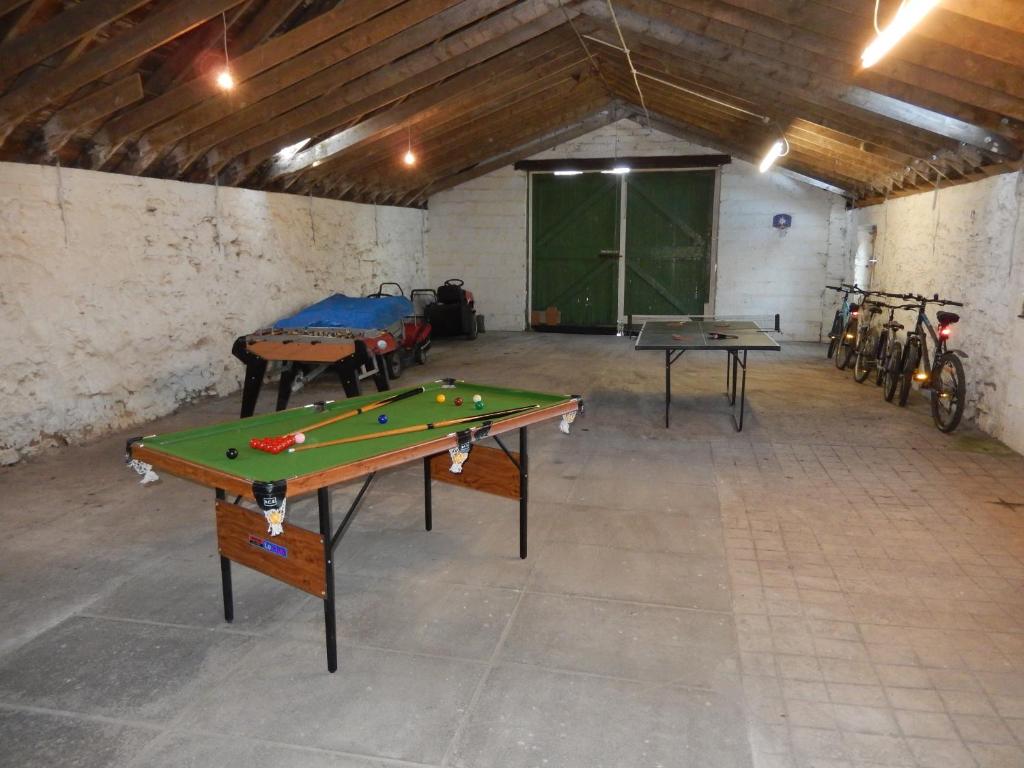 Mängude tuba majutusasutuses Midkinleith Farm Holiday Cottage