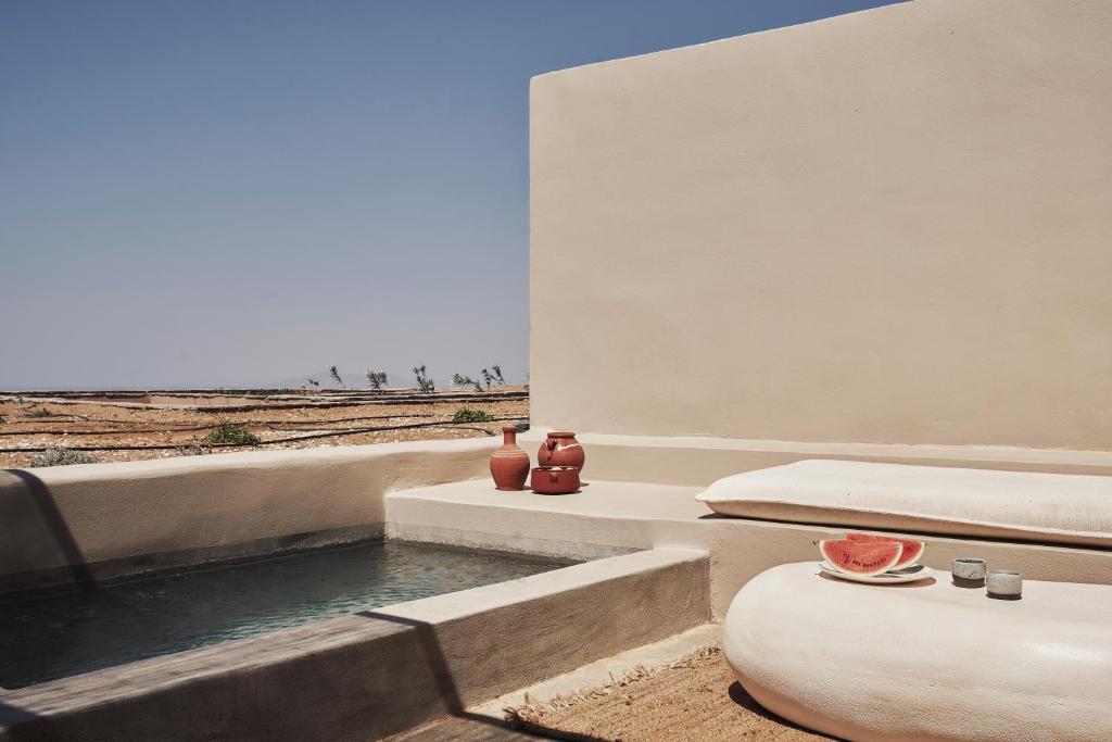 Zdjęcie z galerii obiektu Under the Sun Cycladic Village w mieście Tinos