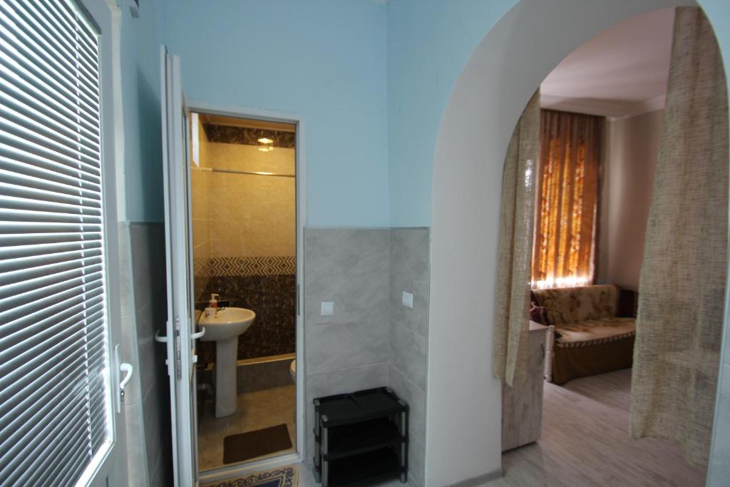 Koupelna v ubytování Guest House Nise
