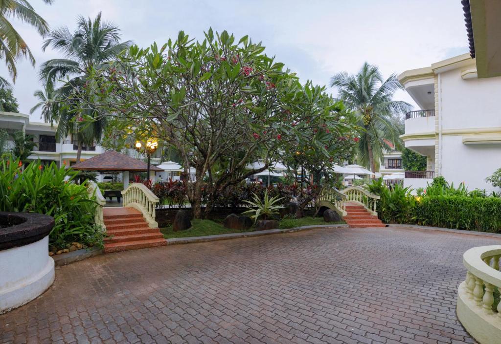 Zahrada ubytování Sonesta Inns Beach Resort - Candolim Beach