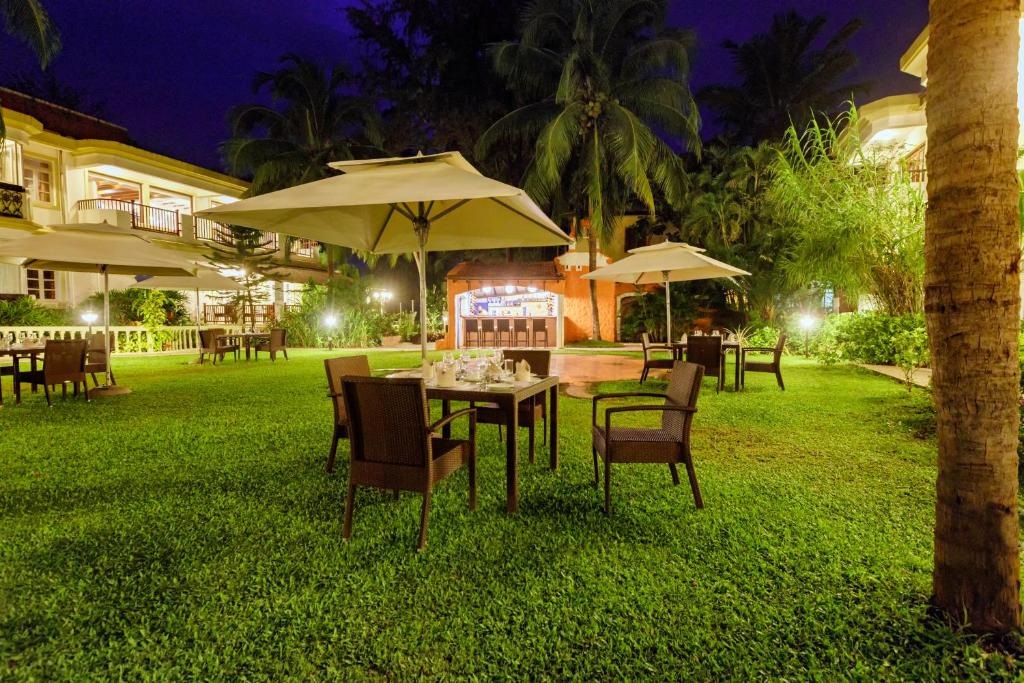 Zahrada ubytování Sonesta Inns Beach Resort - Candolim Beach