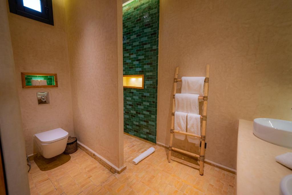 Koupelna v ubytování BABERRIH Hôtel Hospitality Palaces & Resorts