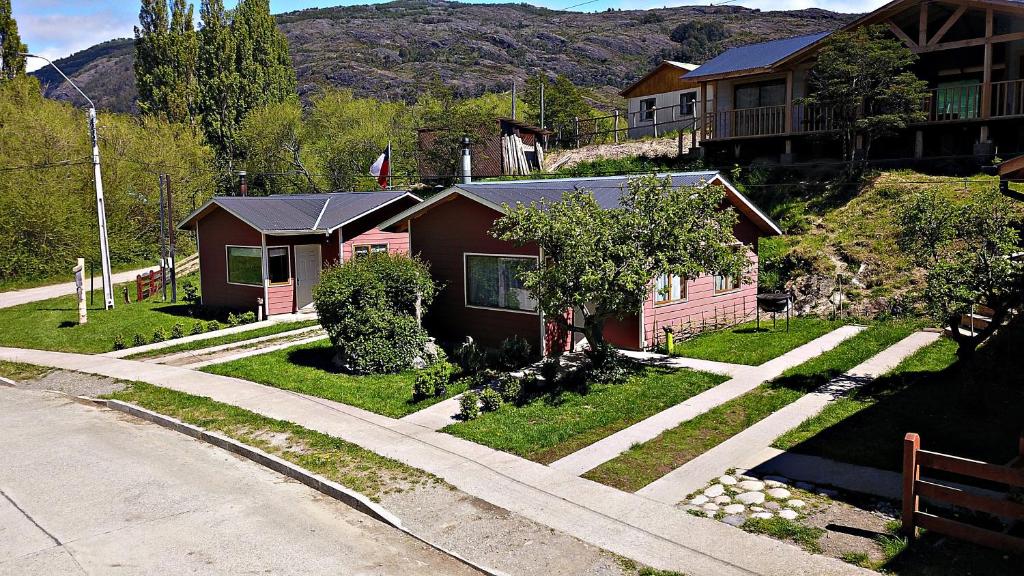 A bird's-eye view of Cabañas El Maiten