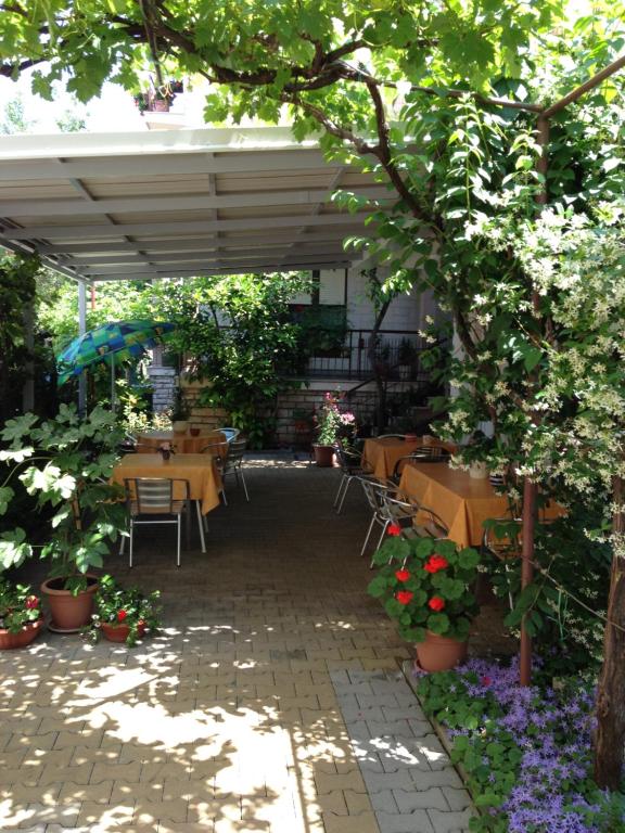 Vonkajšia záhrada v ubytovaní Rooms Juran