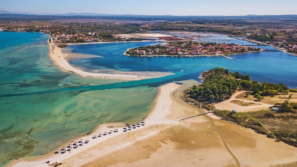 Kraljičina plaža, Nin