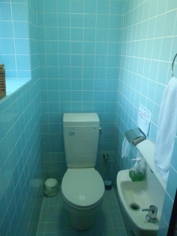 Koupelna v ubytování Kerama Backpackers