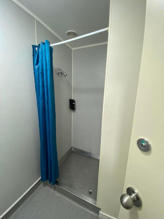 Airport Westney Lodge - Standard -Doppelzimmer Mit Gemeinsamem Bad