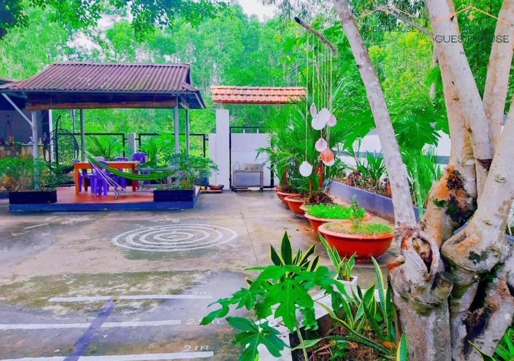 Zahrada ubytování Ben Guesthouse Phu Quoc