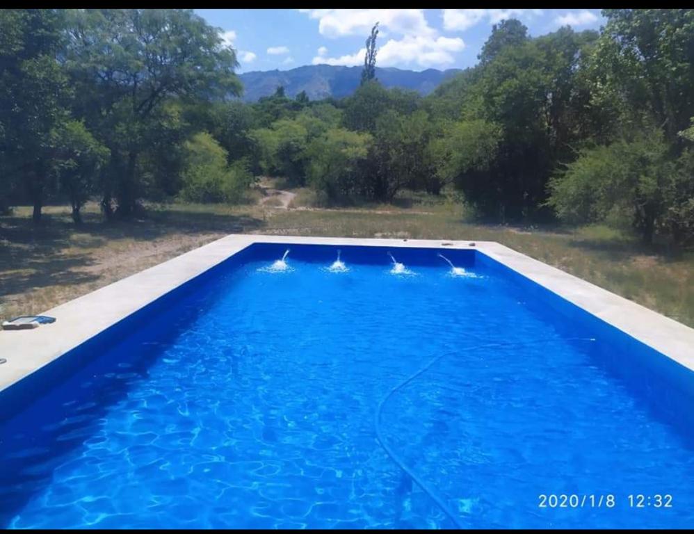 Hồ bơi trong/gần Casa Del Valle Traslasierra