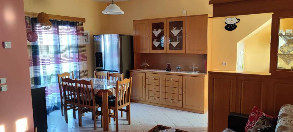 TAVARI HOUSE 1 - Two-Bedroom Apartment