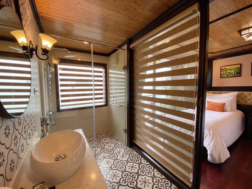 Victory Star Cruise - 11