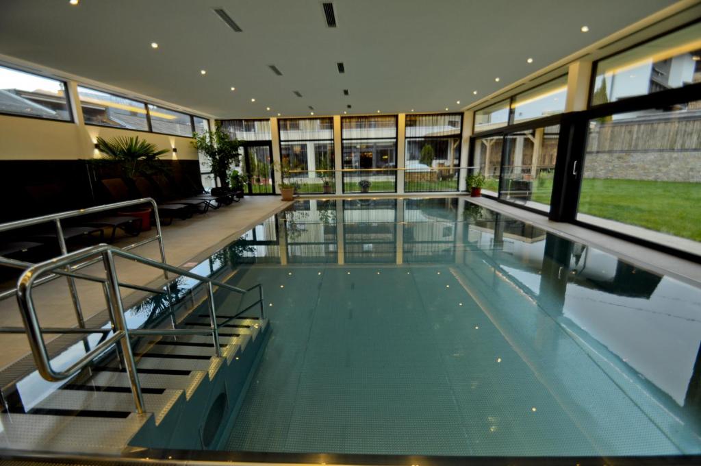 Bazén v ubytování Hotel Rettenberg nebo v jeho okolí