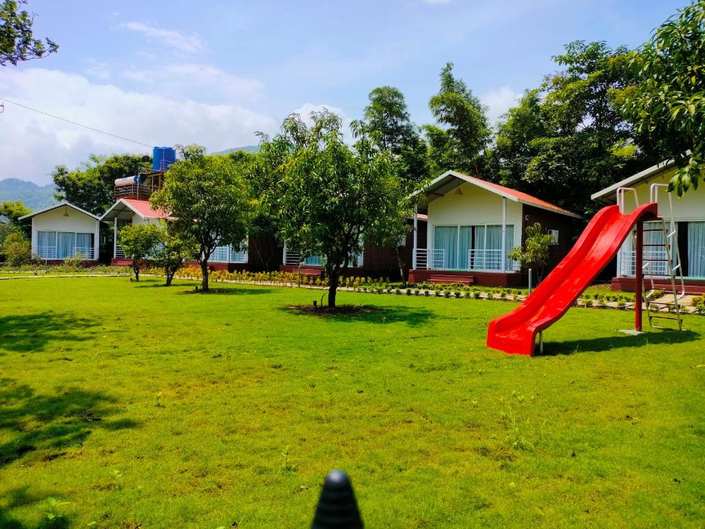 Red Stones Resorts,Karjat - Habitación Doble De Lujo Con Balcón