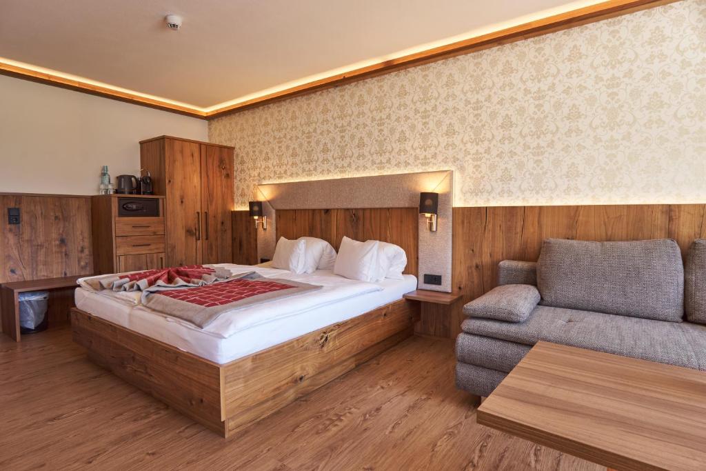 Landhaus Saalbach - Ski in & out - 1