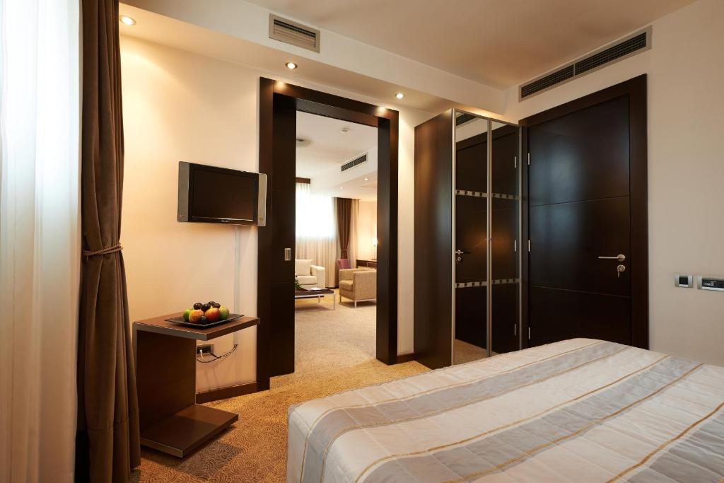 IN Hotel Beograd - 初级套房
