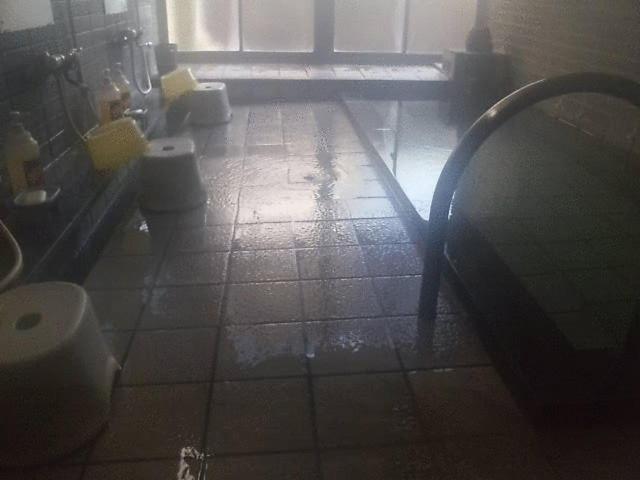 Koupelna v ubytování Kamesei Ryokan