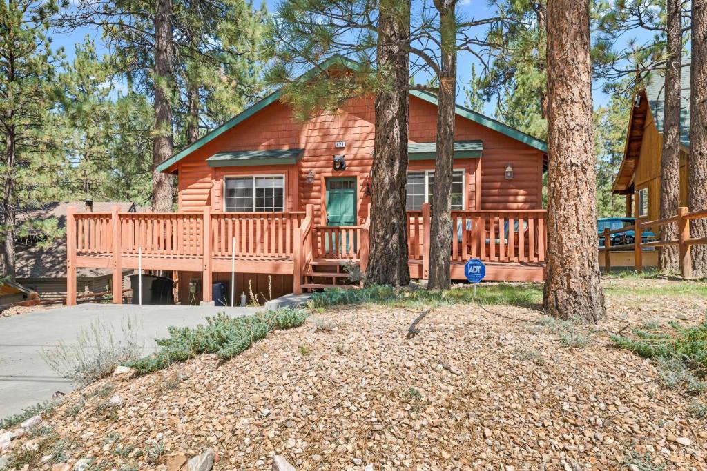 Holiday home 104 Cozy Cabin in Pinewood Estates, Big Bear City, USA