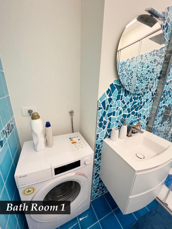 Kép NAUTILUS VISTA MARE MOZZAFIATO a 180 GRADI- POSTO AUTO PRIVATO - 2 CAMERE MATRIMONIALI più 1 DIVANO LETTO SINGOLO-SKY,NETFLIX-WIFI 200MG szállásáról Rapallóban a galériában