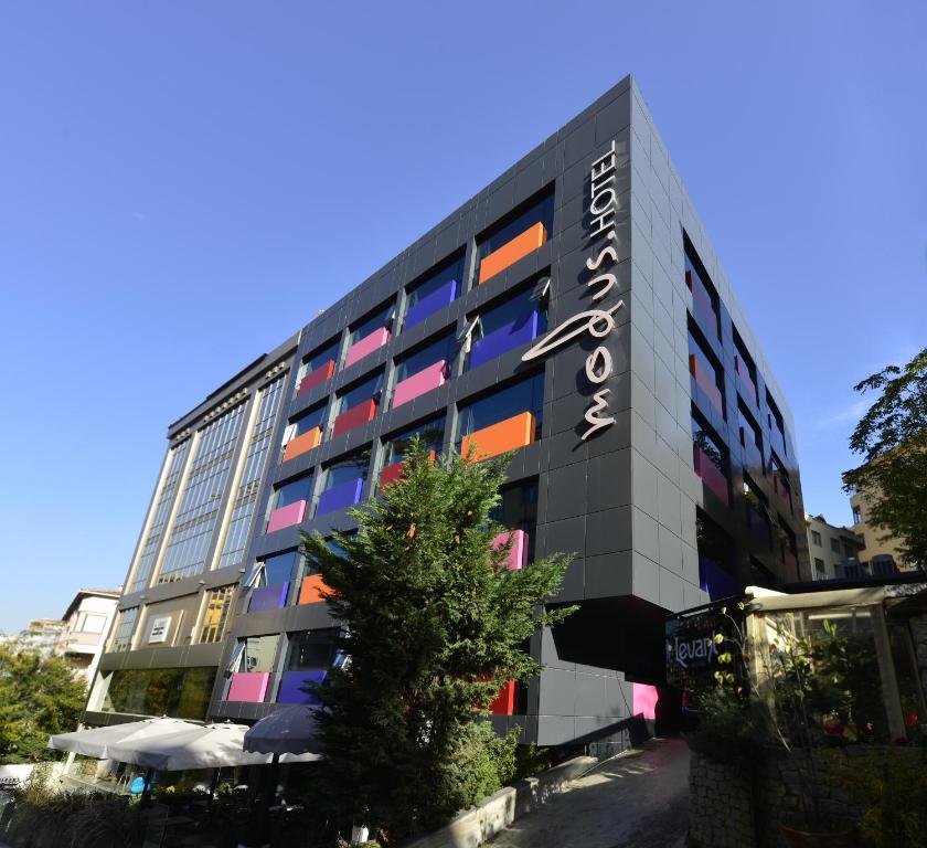 Budova, kde se hotel nachází